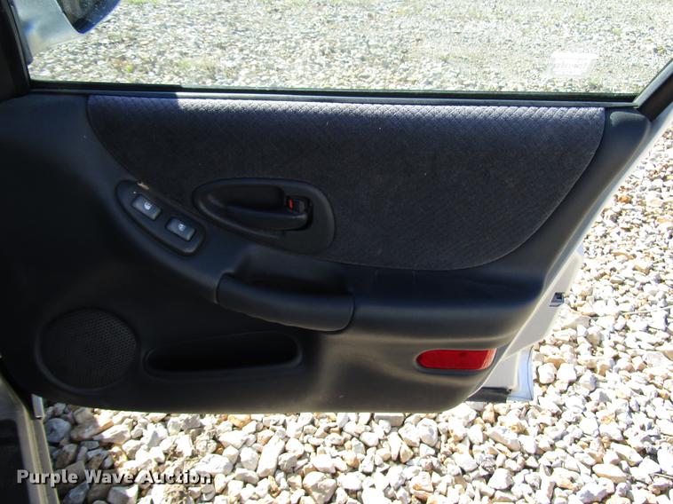 image for item DD3716 2001 Pontiac Grand Prix