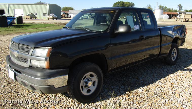 image for item DD3718 2003 Chevrolet Silverado 1500 Ext. Cab pickup truck