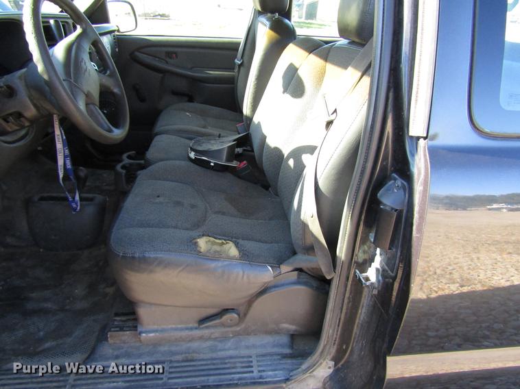 image for item DD3718 2003 Chevrolet Silverado 1500 Ext. Cab pickup truck