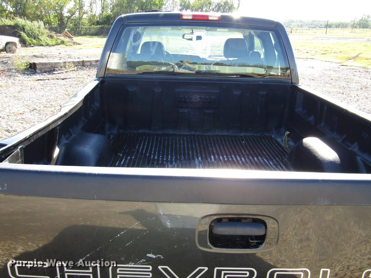 image for item DD3718 2003 Chevrolet Silverado 1500 Ext. Cab pickup truck