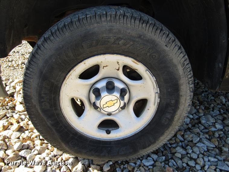 image for item DD3718 2003 Chevrolet Silverado 1500 Ext. Cab pickup truck