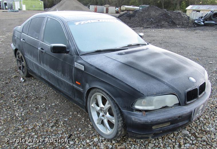 image for item DD3721 2000 BMW 323i