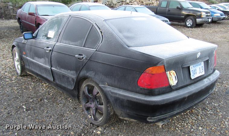 image for item DD3721 2000 BMW 323i