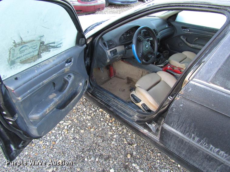 image for item DD3721 2000 BMW 323i