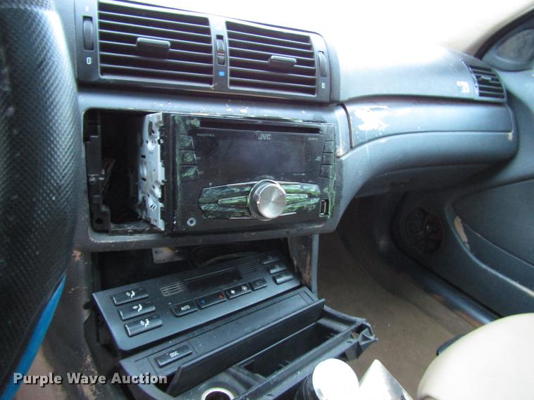 image for item DD3721 2000 BMW 323i