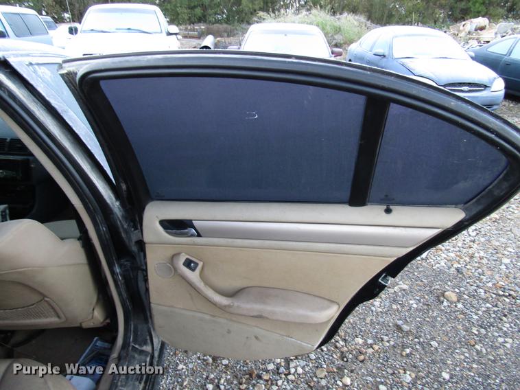 image for item DD3721 2000 BMW 323i