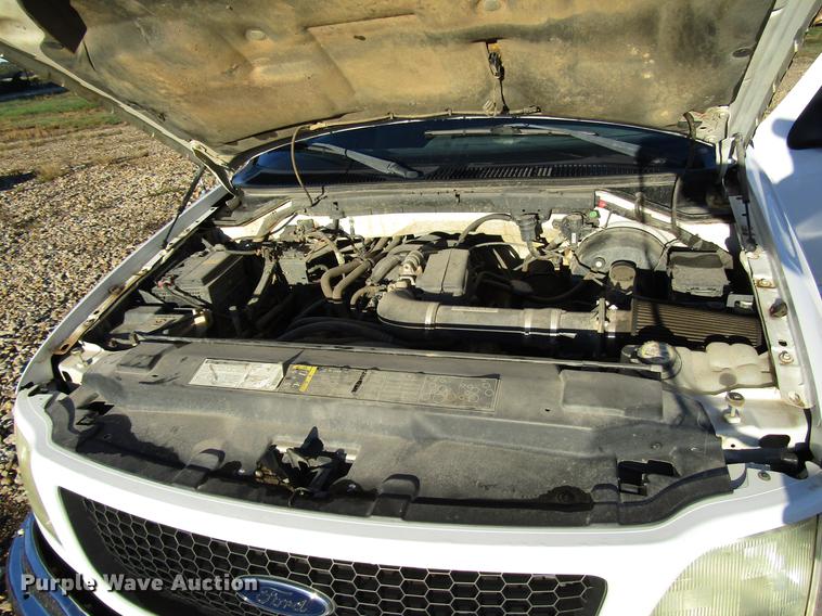 image for item DD3723 2002 Ford F150 SuperCab pickup truck