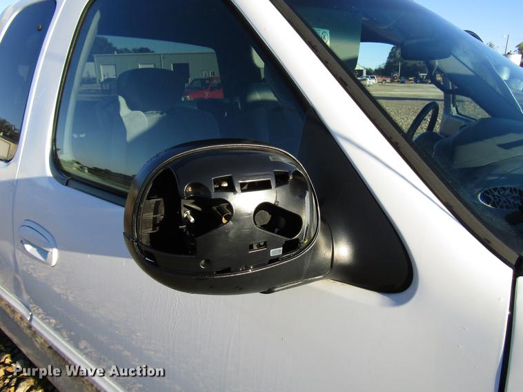 image for item DD3723 2002 Ford F150 SuperCab pickup truck