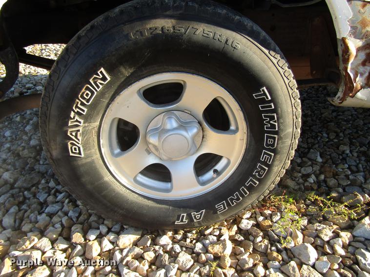 image for item DD3723 2002 Ford F150 SuperCab pickup truck