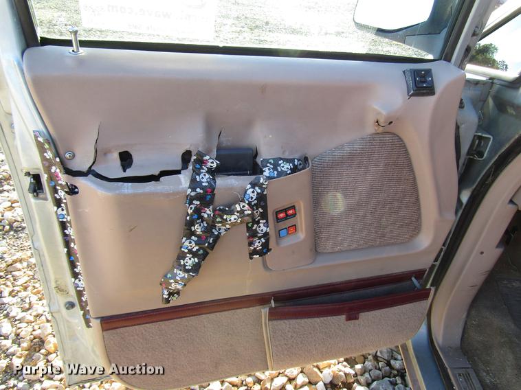 image for item DD3724 1995 Ford Aerostar van