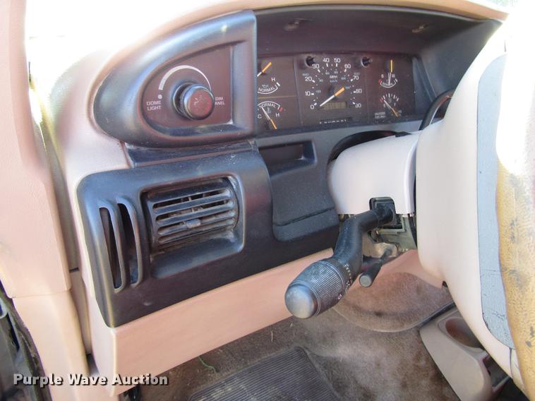 image for item DD3724 1995 Ford Aerostar van