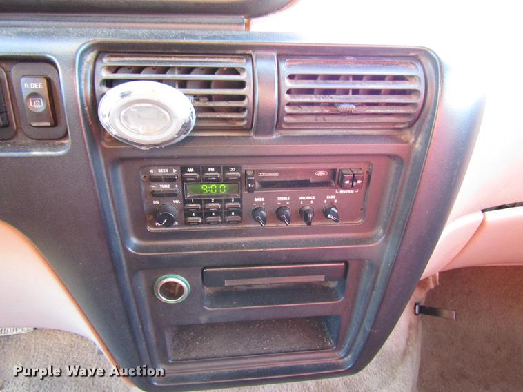 image for item DD3724 1995 Ford Aerostar van