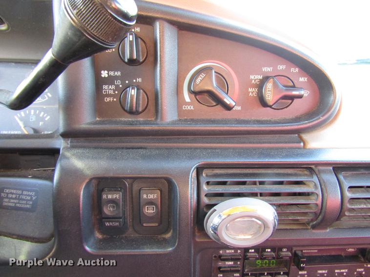 image for item DD3724 1995 Ford Aerostar van