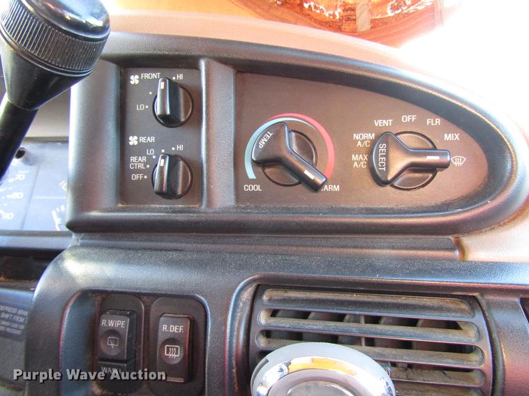 image for item DD3724 1995 Ford Aerostar van