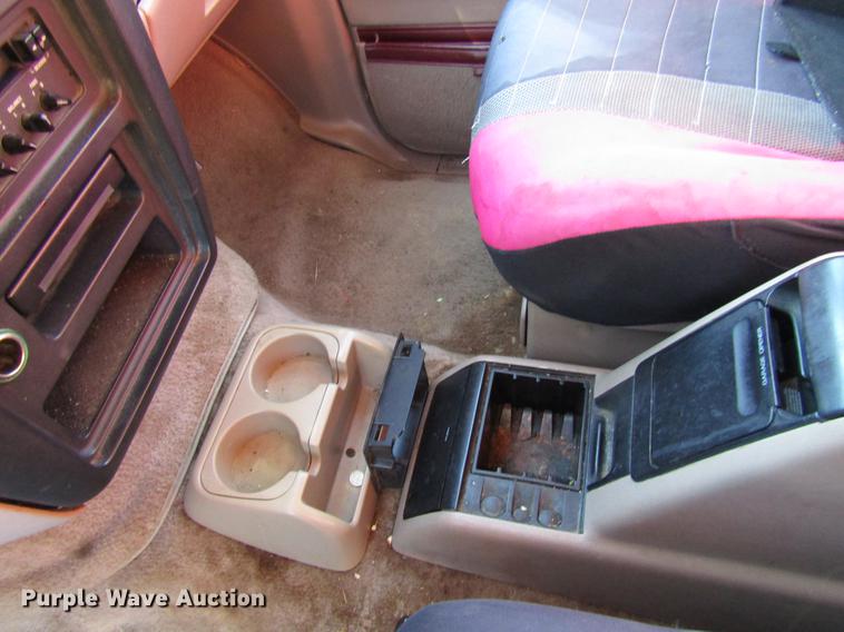 image for item DD3724 1995 Ford Aerostar van