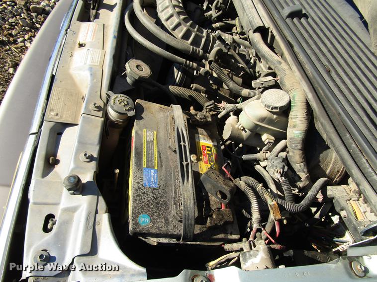 image for item DD3724 1995 Ford Aerostar van