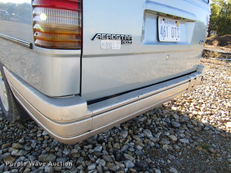 image for item DD3724 1995 Ford Aerostar van