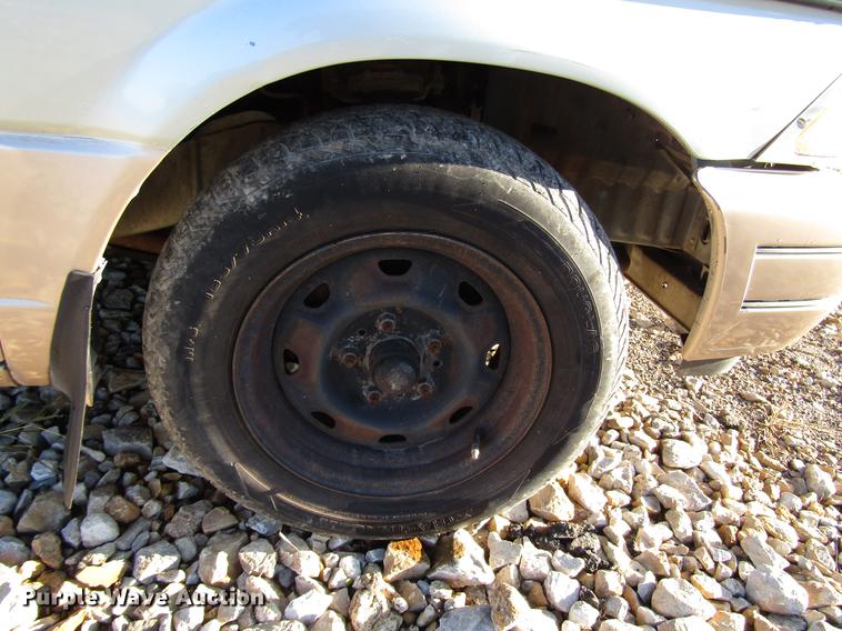 image for item DD3724 1995 Ford Aerostar van