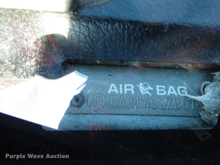 image for item DD3724 1995 Ford Aerostar van