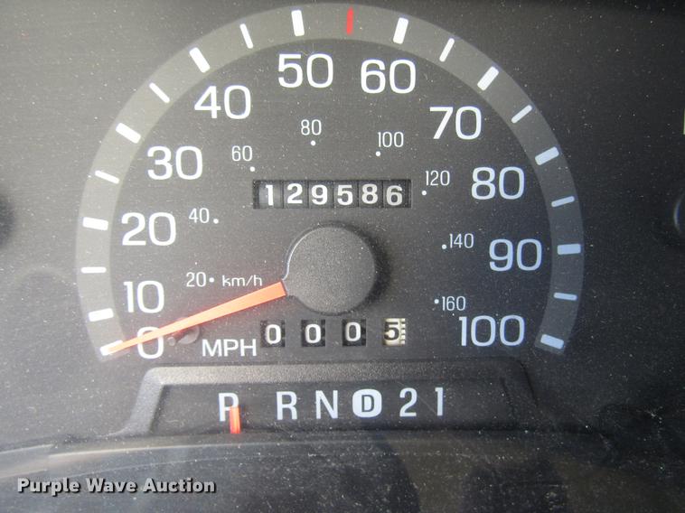 image for item DD3726 1997 Ford Econoline E450 ambulance