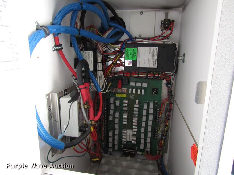 image for item DD3726 1997 Ford Econoline E450 ambulance