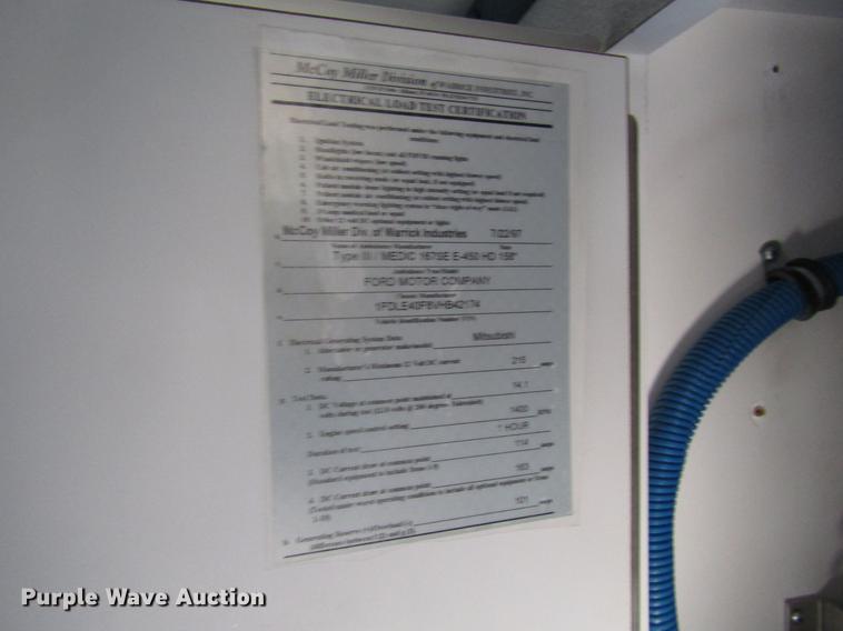 image for item DD3726 1997 Ford Econoline E450 ambulance