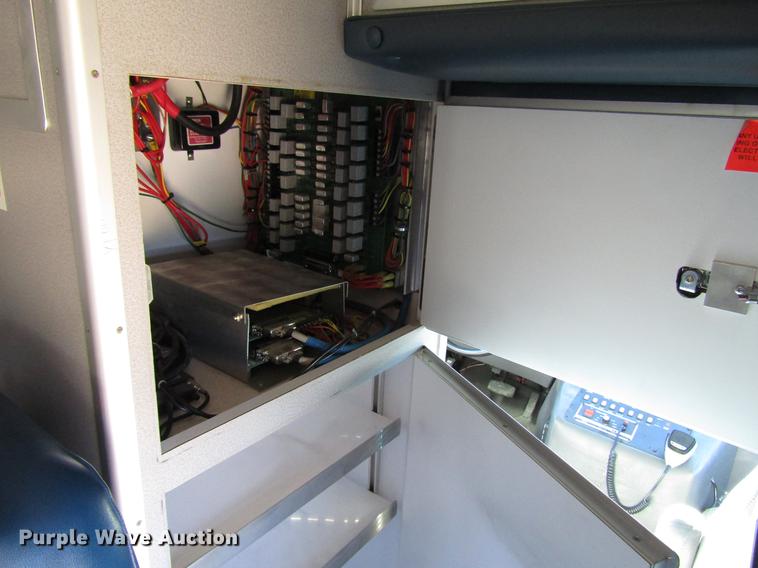 image for item DD3726 1997 Ford Econoline E450 ambulance