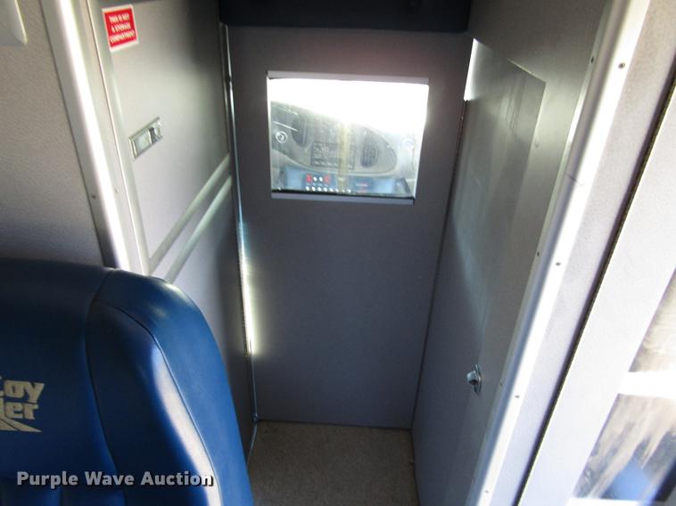 image for item DD3726 1997 Ford Econoline E450 ambulance