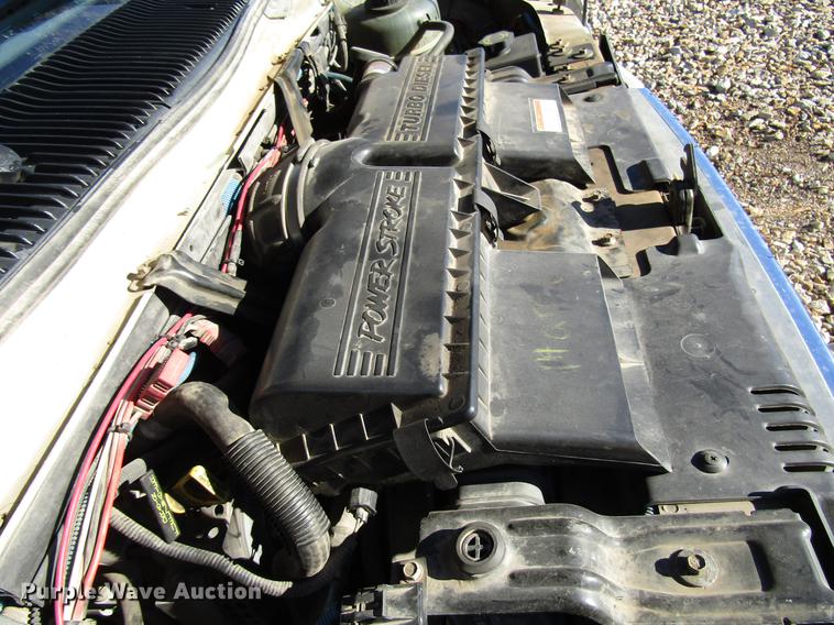 image for item DD3726 1997 Ford Econoline E450 ambulance