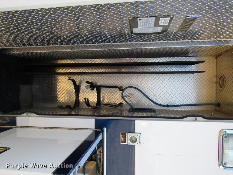 image for item DD3726 1997 Ford Econoline E450 ambulance