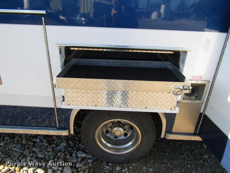 image for item DD3726 1997 Ford Econoline E450 ambulance