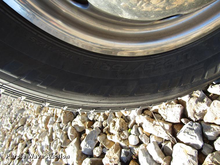 image for item DD3726 1997 Ford Econoline E450 ambulance