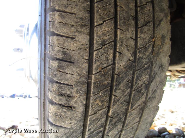 image for item DD3726 1997 Ford Econoline E450 ambulance