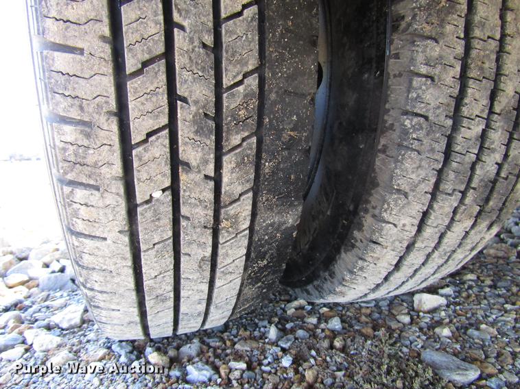 image for item DD3726 1997 Ford Econoline E450 ambulance