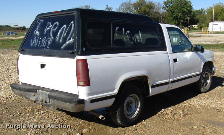 image for item DD3727 1996 Chevrolet 1500 pickup truck