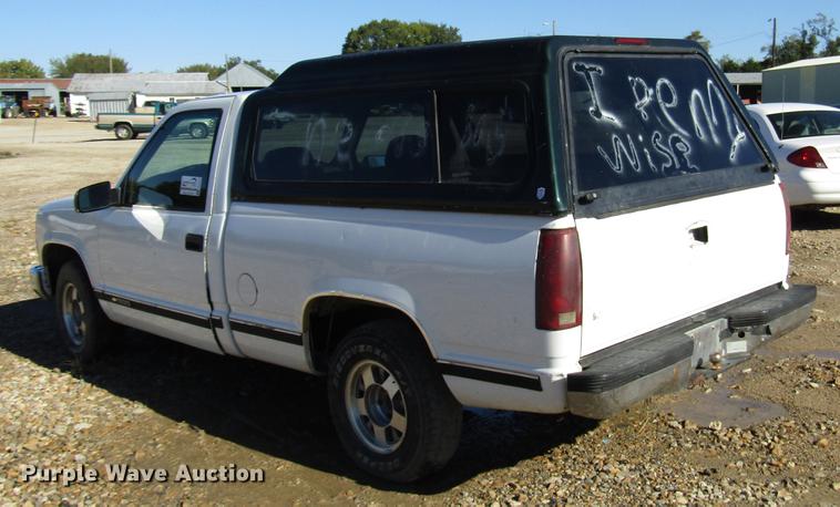 image for item DD3727 1996 Chevrolet 1500 pickup truck