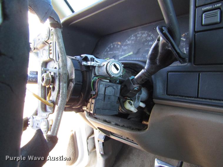 image for item DD3727 1996 Chevrolet 1500 pickup truck