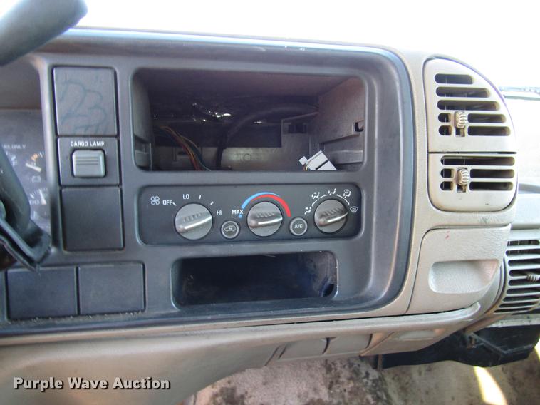 image for item DD3727 1996 Chevrolet 1500 pickup truck