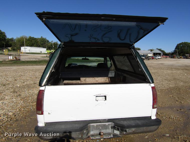 image for item DD3727 1996 Chevrolet 1500 pickup truck