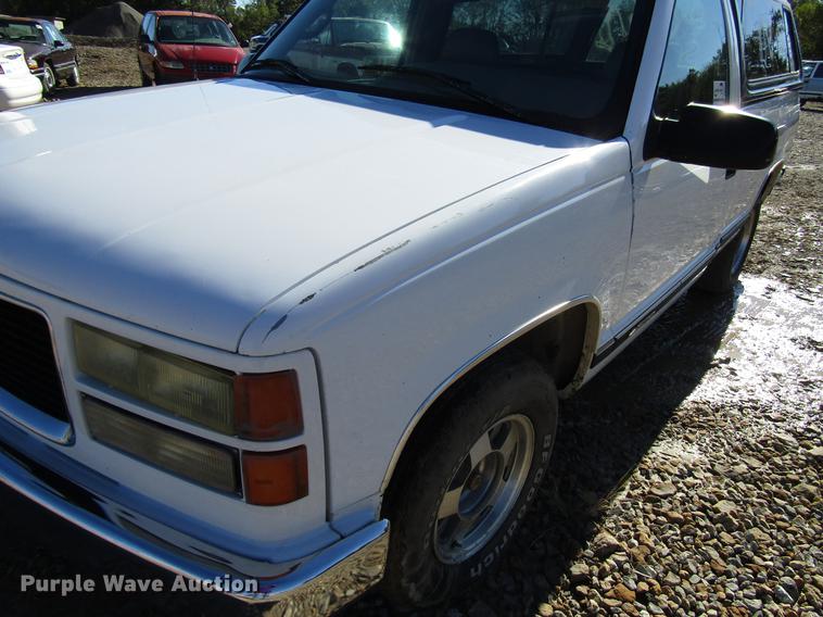 image for item DD3727 1996 Chevrolet 1500 pickup truck