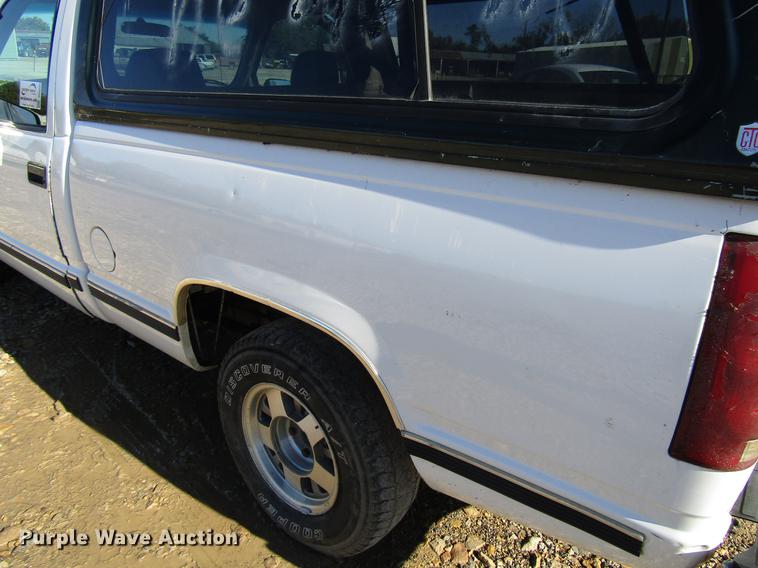 image for item DD3727 1996 Chevrolet 1500 pickup truck