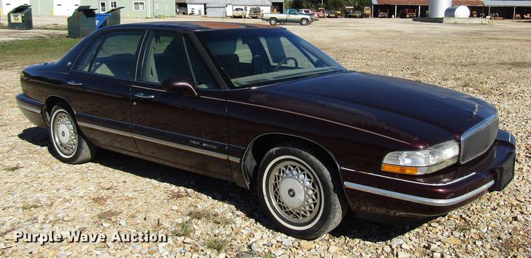 image for item DD3728 1995 Buick Park Avenue