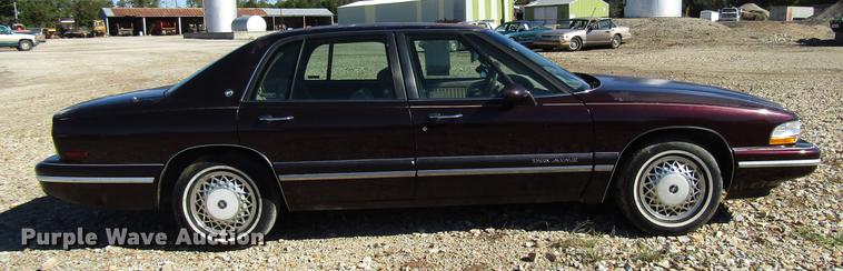 image for item DD3728 1995 Buick Park Avenue