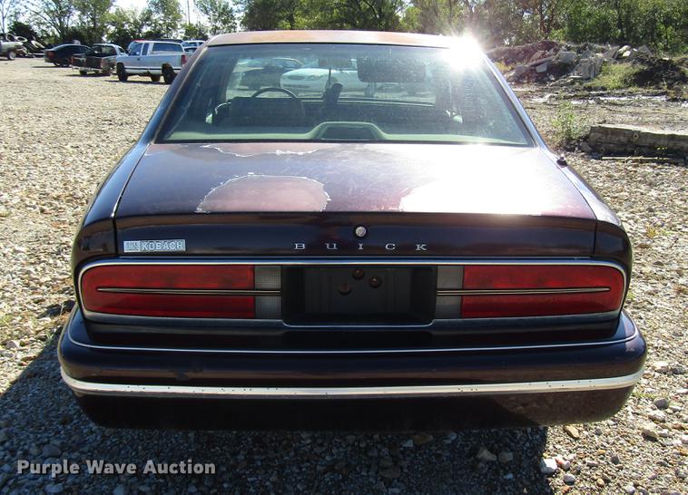 image for item DD3728 1995 Buick Park Avenue