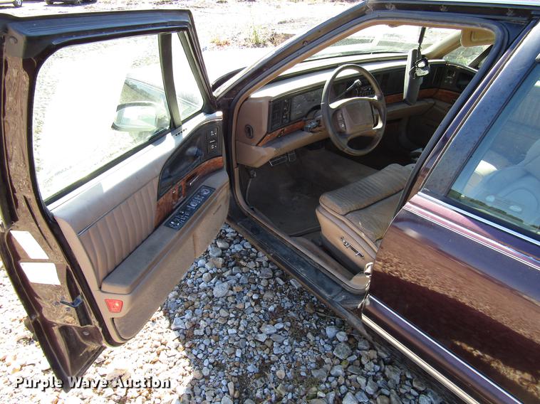image for item DD3728 1995 Buick Park Avenue
