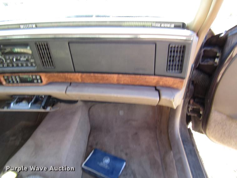 image for item DD3728 1995 Buick Park Avenue