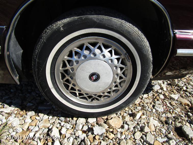 image for item DD3728 1995 Buick Park Avenue
