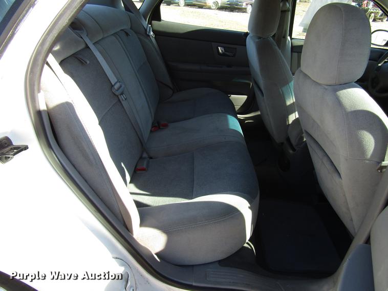 image for item DD3729 2000 Ford Taurus SE