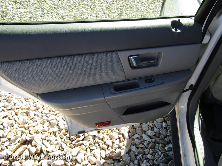 image for item DD3729 2000 Ford Taurus SE