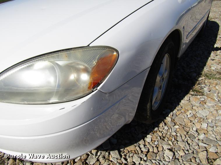 image for item DD3729 2000 Ford Taurus SE